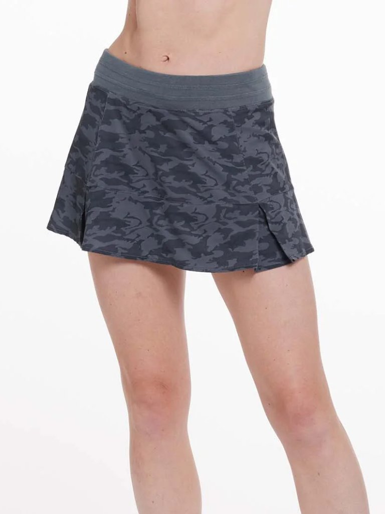 Nwot Tasc Performance Rhythm Skirt With Built-In Short